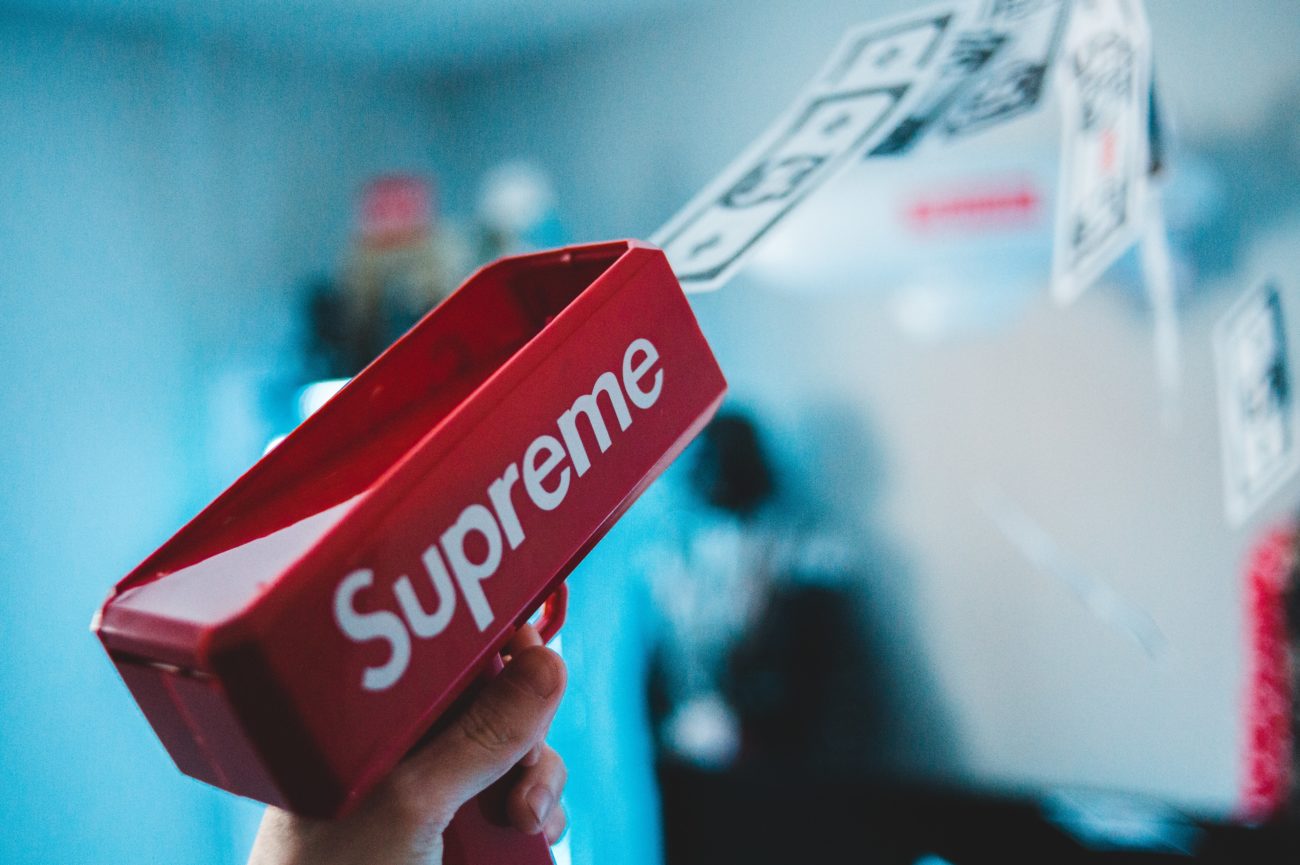 Supreme money gun