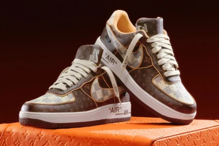 Louis-Vuitton-Nike-Air-Force-1-Monogram-Auction